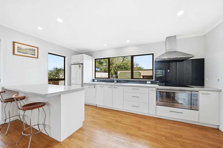 7 Sutton Crescent Papakura_6