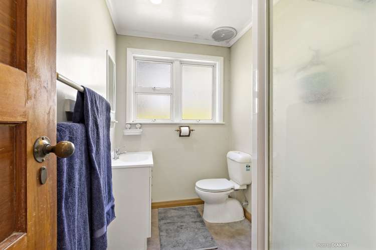 60 Kinghorne Street Strathmore Park_8