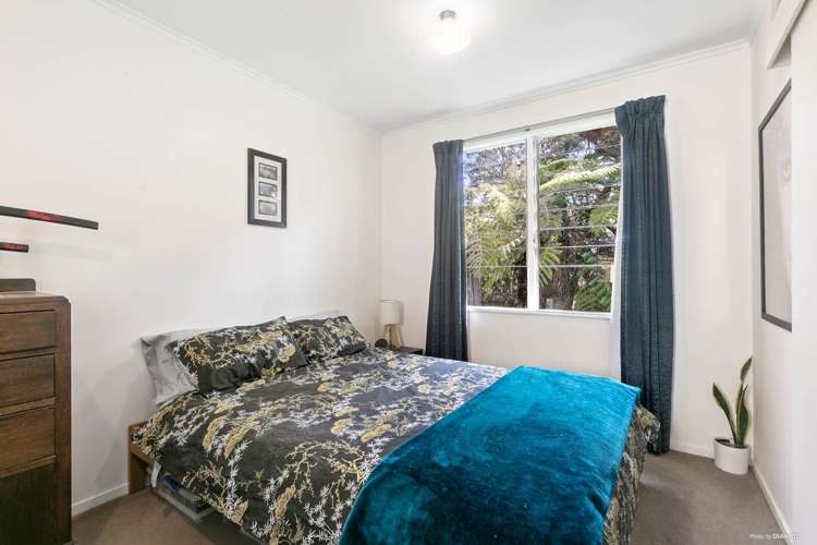 3/37 Eskdale Road Birkdale_5