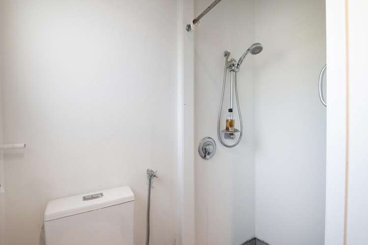 522 Beach Road Murrays Bay_18