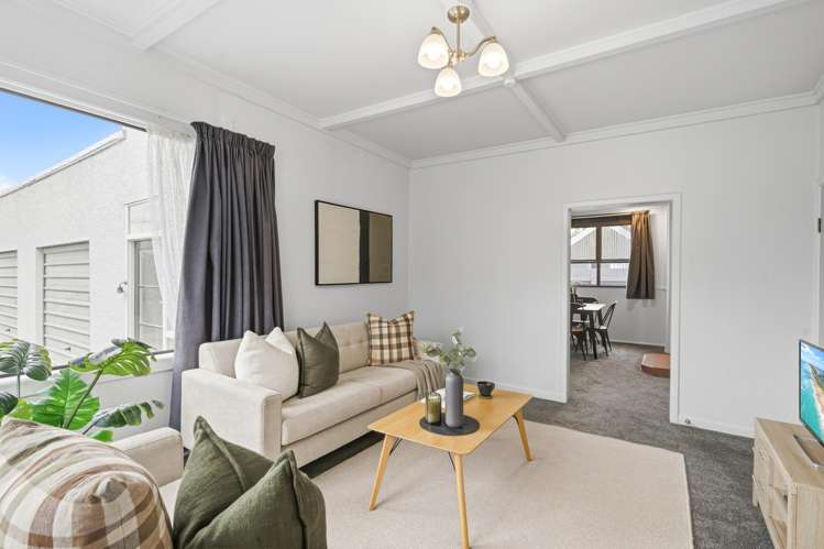 311 Crinan Street_5