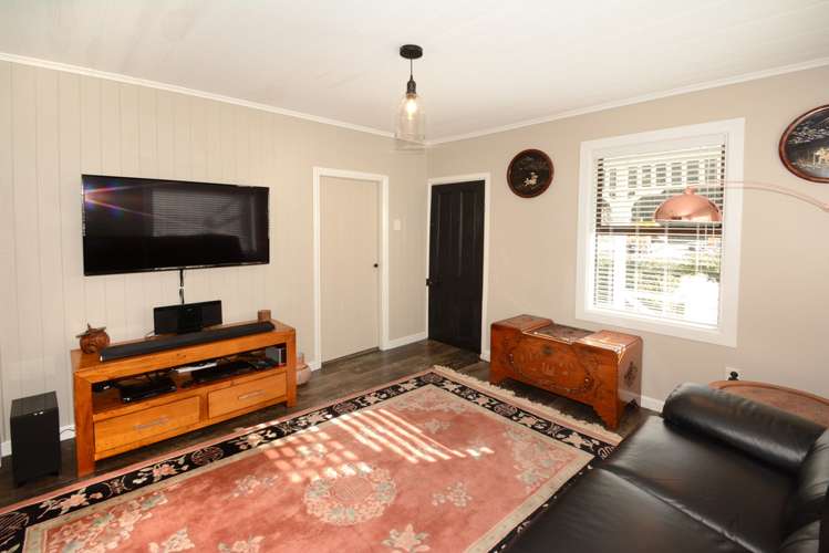 8 Irvine Street Lawrence_20