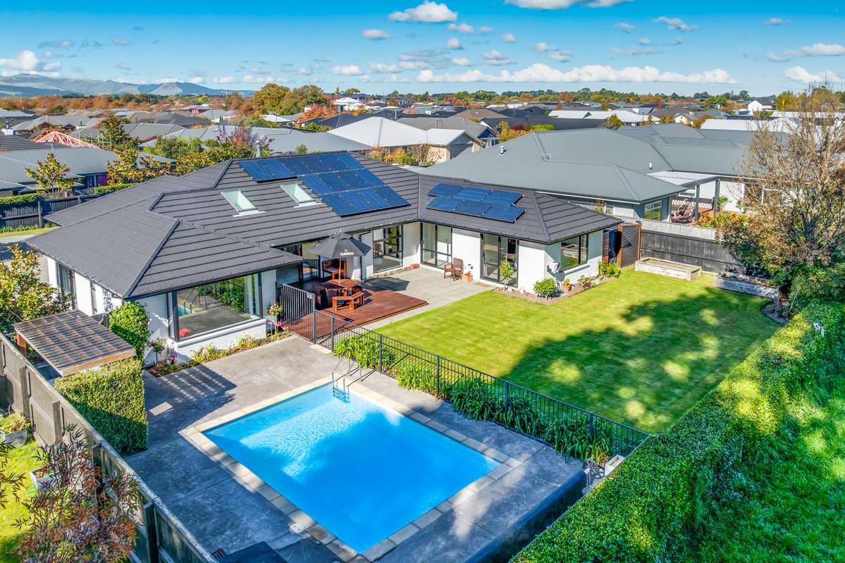 9 Woodlaw Crescent_0