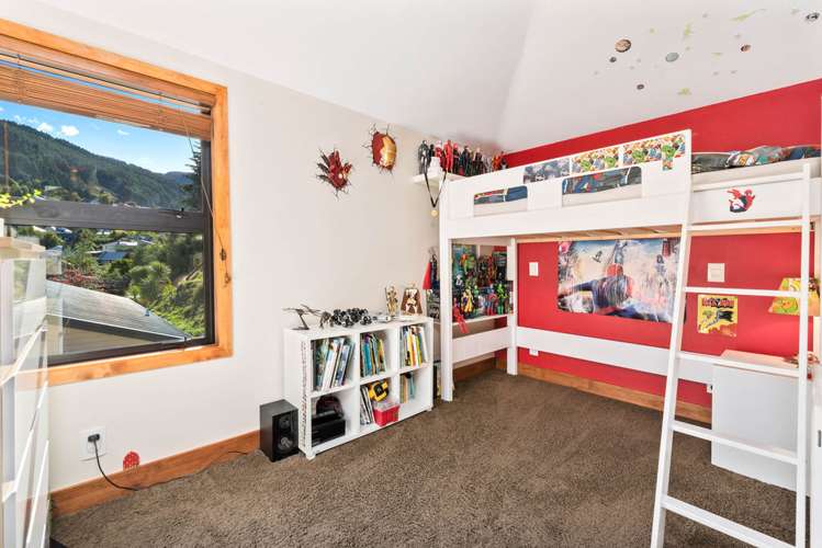 11b Mackinnon Terrace Fernhill/Sunshine Bay_11