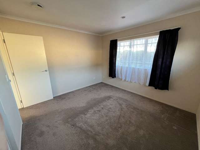 26 Cyril French Drive Flat Bush_3