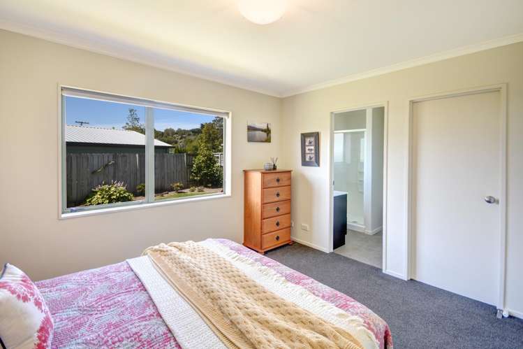 6 Sandown Street Waihola_10