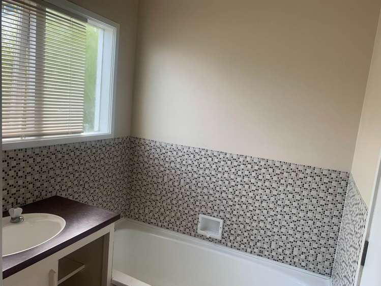 1/302 Glenfield Road Glenfield_5