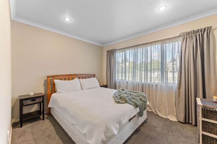 1/1 The Moorings Two Mile Bay_19