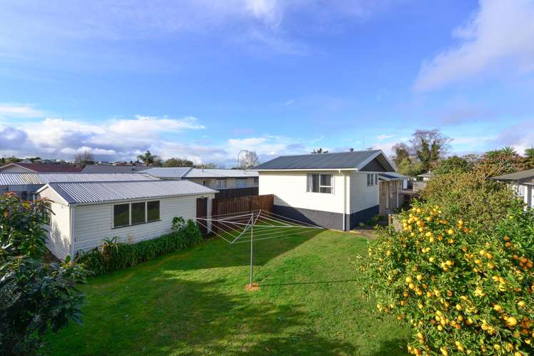 44 Dalton Crescent Dinsdale_15