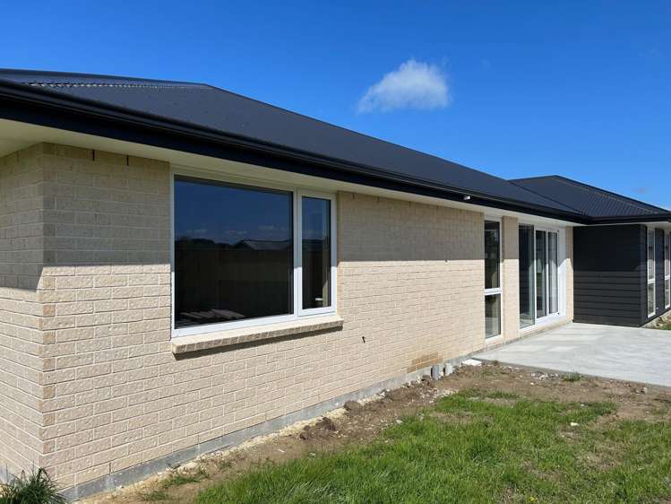 94 Churcher Street Feilding_1