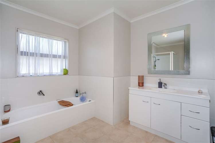 5 Puketi Lane Waiuku_14