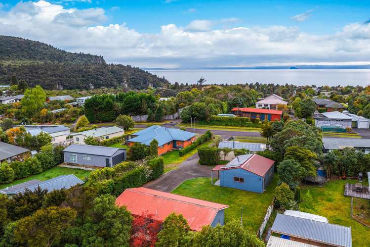 17 Te Waaka Terrace Kuratau_23