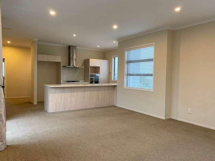 8 Barcliff Terrace Gulf Harbour_4