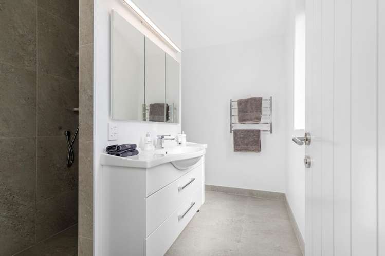 78 Pearson Road Cromwell_13