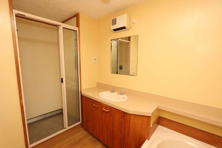 1/121 Walnut Avenue Allenton_12