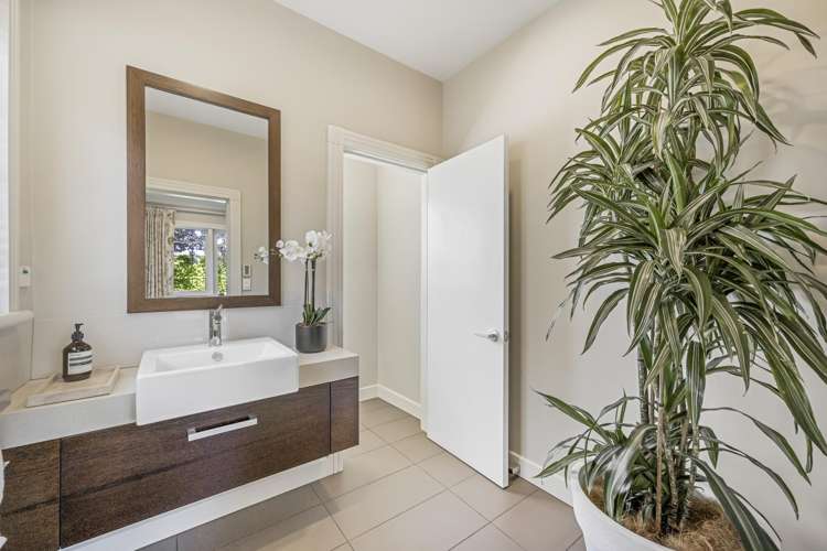 15 Lynch Street Point Chevalier_27