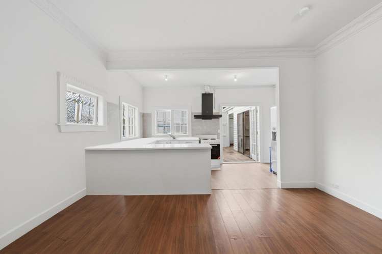 13 Memorial Avenue Mount Roskill_6