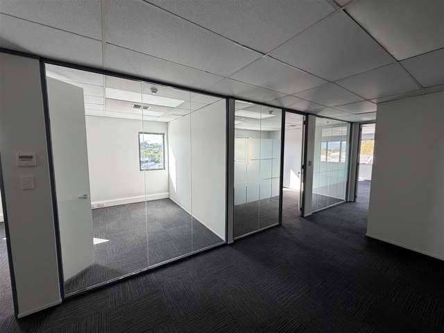 4B/19 Great South Road Epsom_4