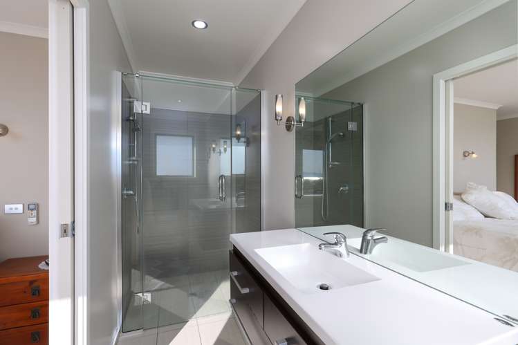 9 Berkshire Place Stoke_8