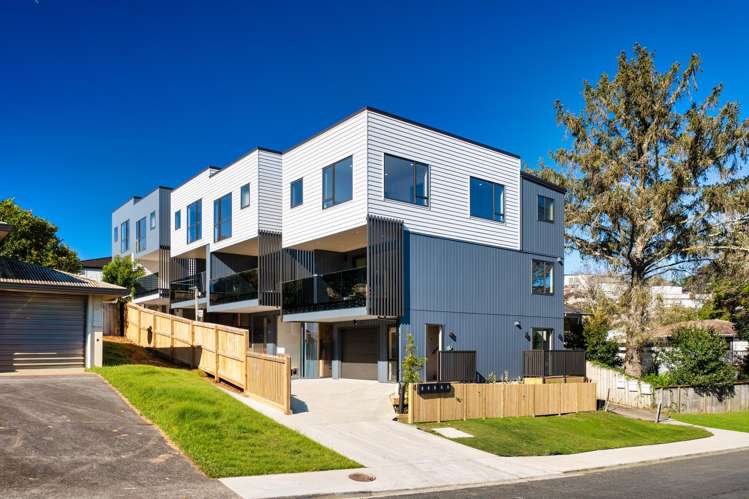 1/4 Powrie Street Glenfield_0