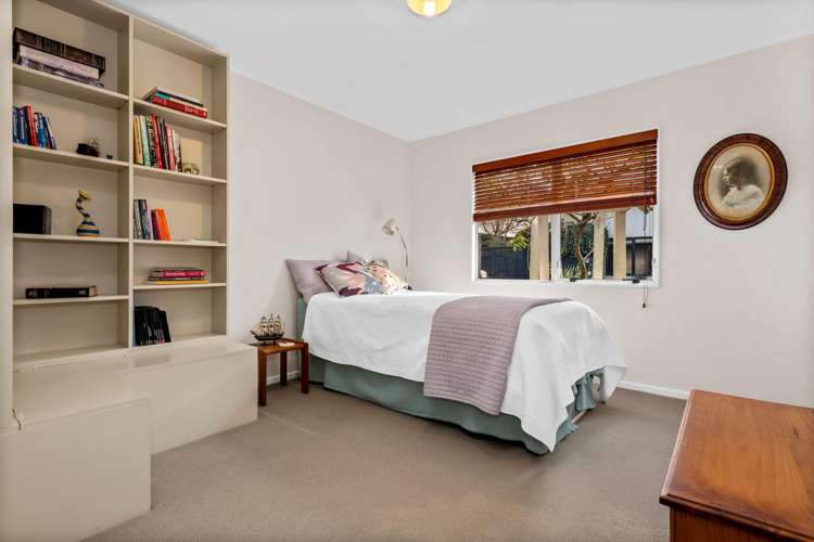 8 Derby Downs Place Ellerslie_10