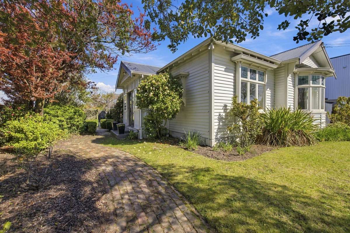 124 Edward Avenue_0