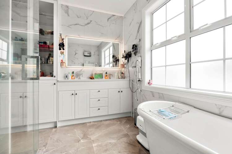 2 Piringa Street Flat Bush_14