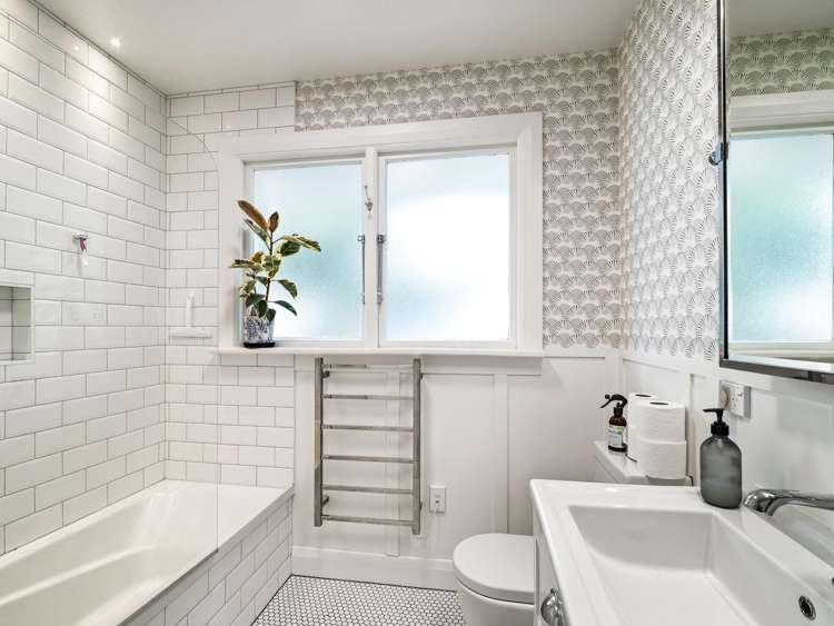 146 Easther Crescent Kew_14