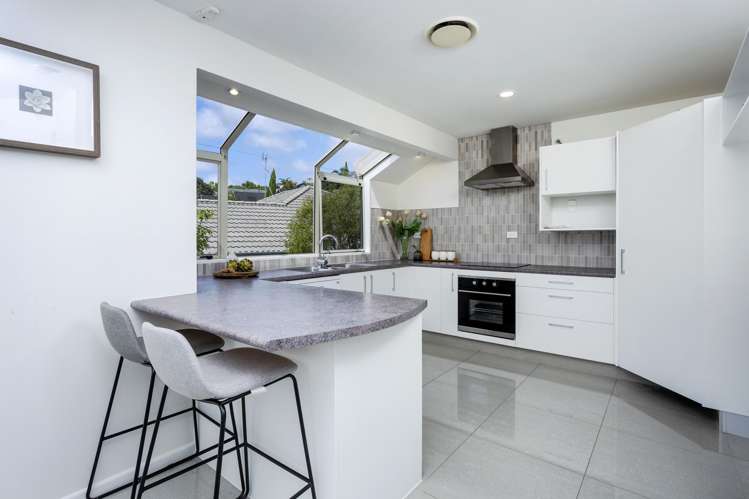 46 Goldfinch Rise Unsworth Heights_5