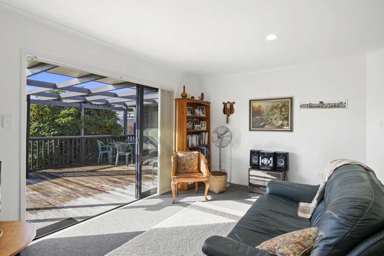 3 Maple Crescent Whalers Gate_13