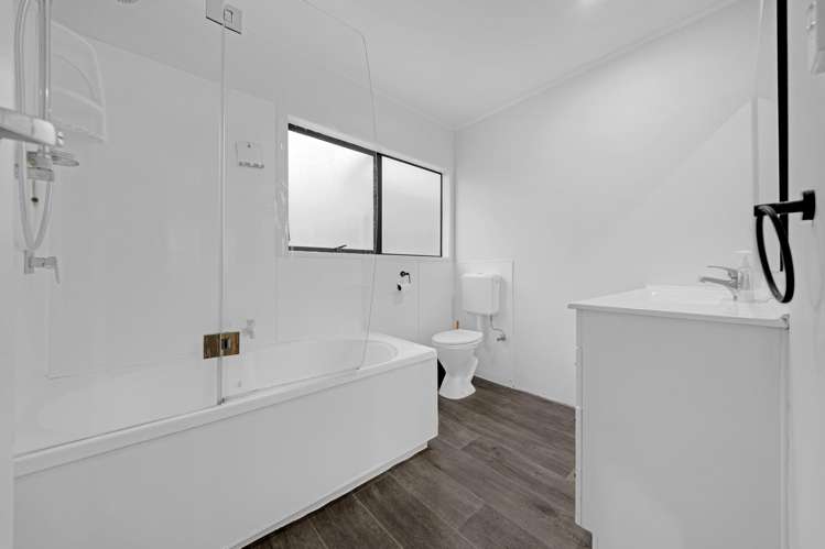 16 Malvina Place Bucklands Beach_15