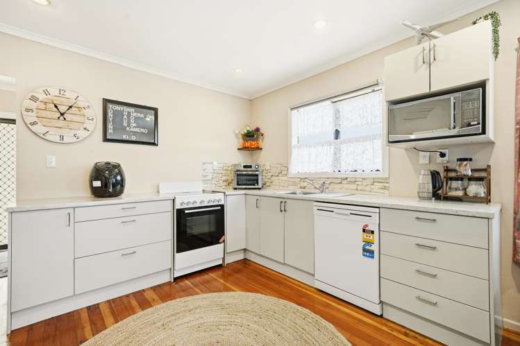 12 Plunket Avenue Papatoetoe_5