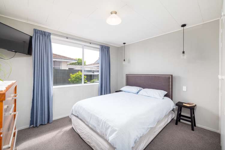 2/95 Cottonwood Street Parklands_7