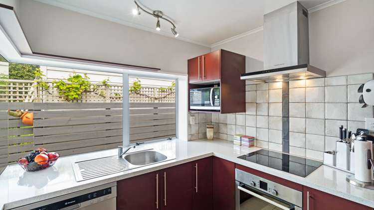 5b Longwood Lane Otumoetai_7