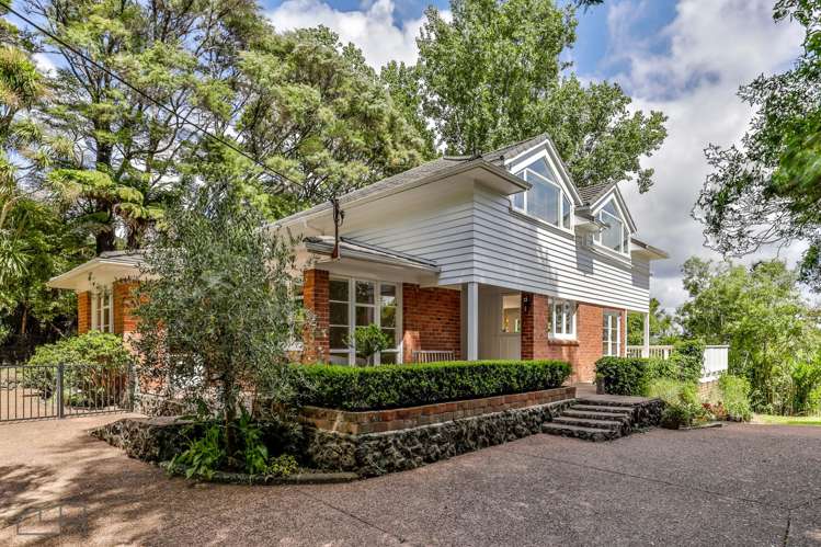 155 Scenic Drive Titirangi_0