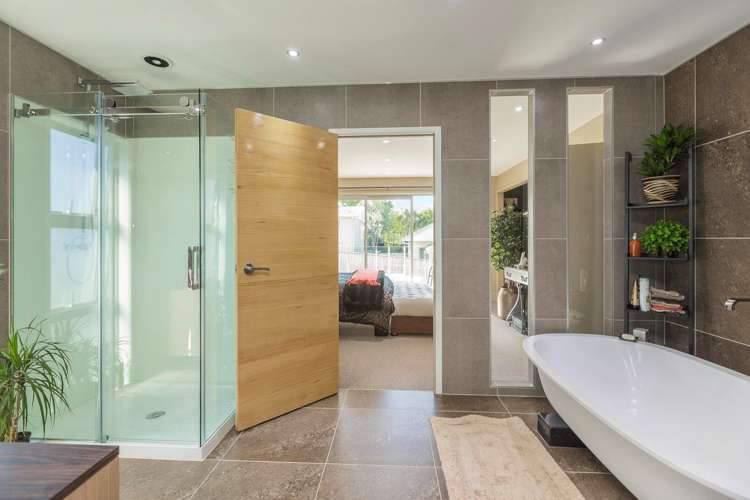 9a Chippendale Crescent Birkdale_12