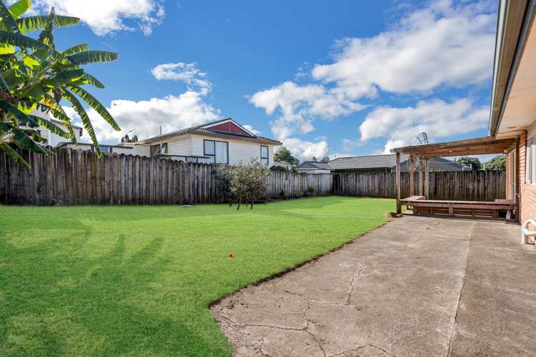 5 Caldecote Place Flat Bush_11