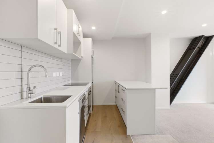102/16 Mountain Ash Drive_1