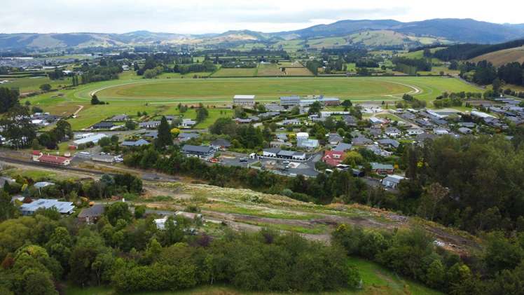 39 Paterson Road Mosgiel_3