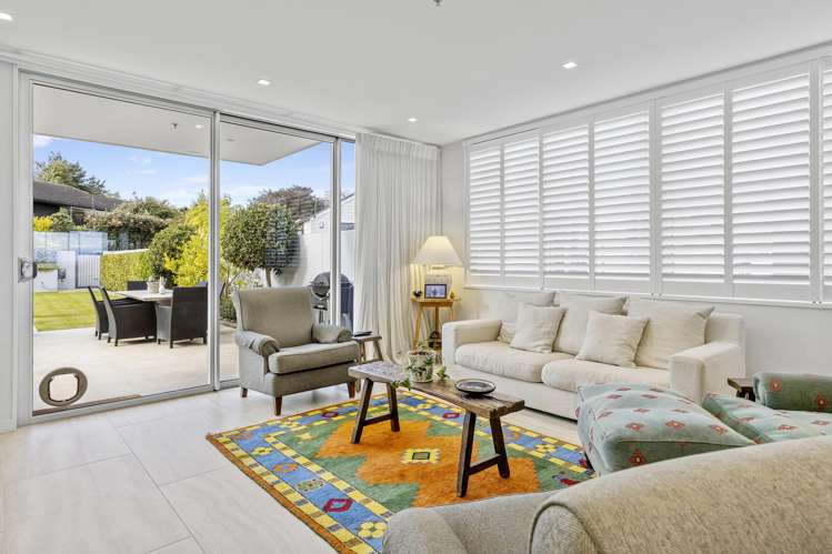 9/110 Lake Terrace Taupo_10