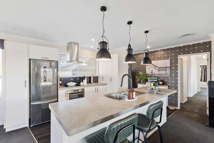 16 Lockhart Avenue Milson_17