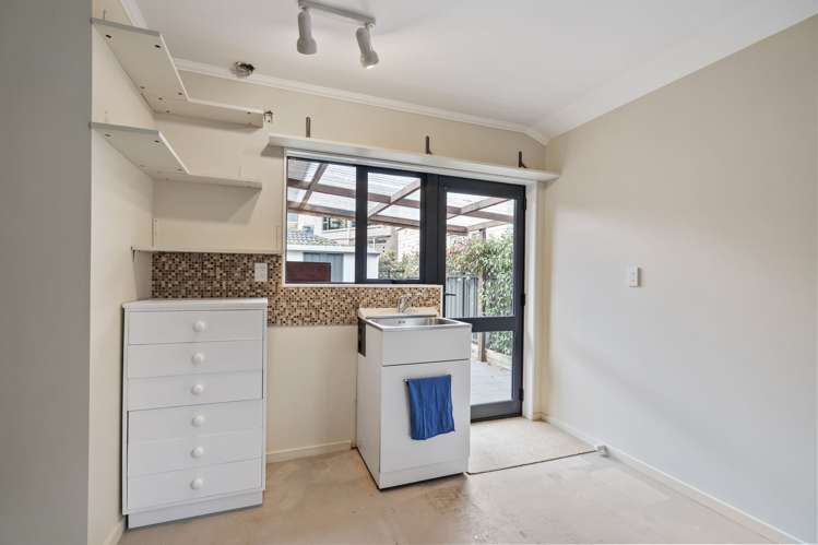 7 Garden Court Woodhill_21