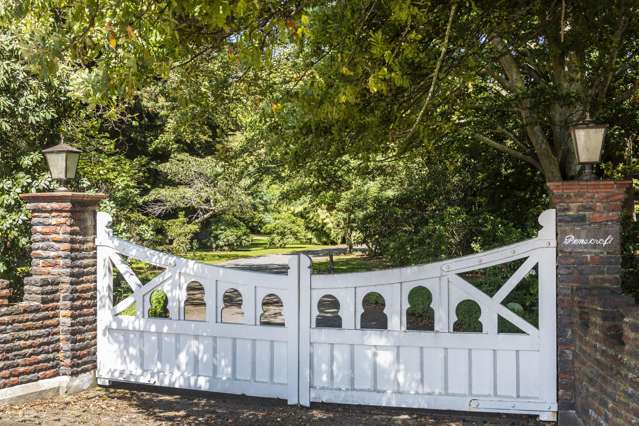 212 Beach Road East Elgin_1