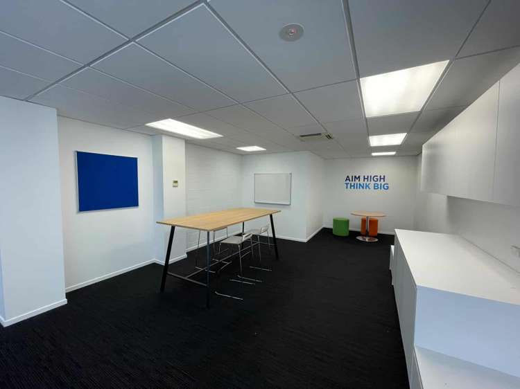 132 Hurstmere Road Takapuna_5