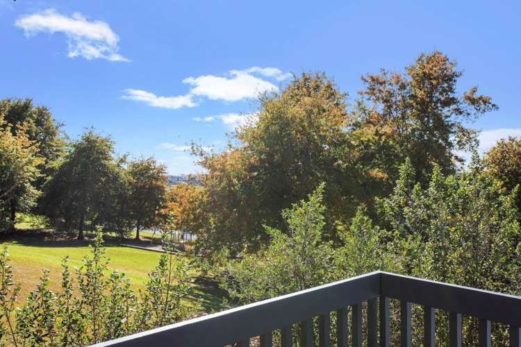 11 Zingaro Place Massey_12