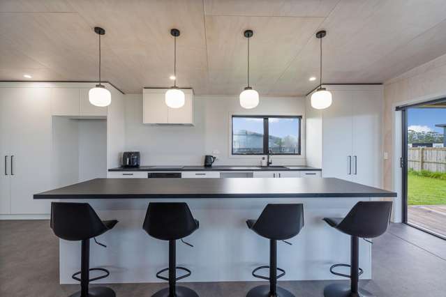 5 Riria Way Matarangi_2