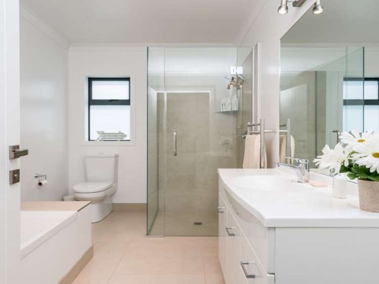 38 Taranga Road Langs Beach_12