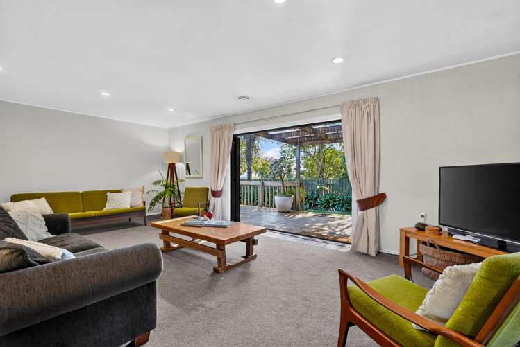101B Beach Road Pahurehure_5