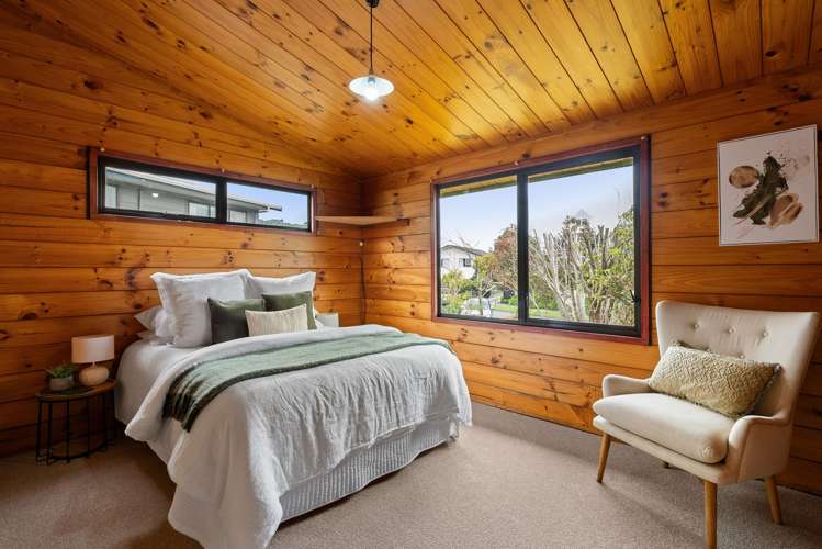 19 John Witton  Drive Crofton Downs_11