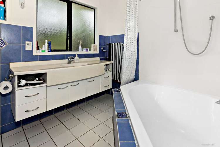 2 Claret Place Henderson_6